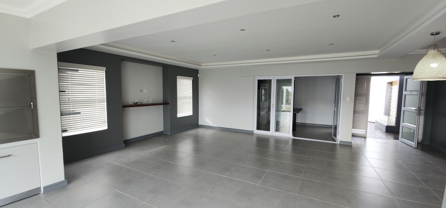 3 Bedroom Property for Sale in Laguna Sands Western Cape